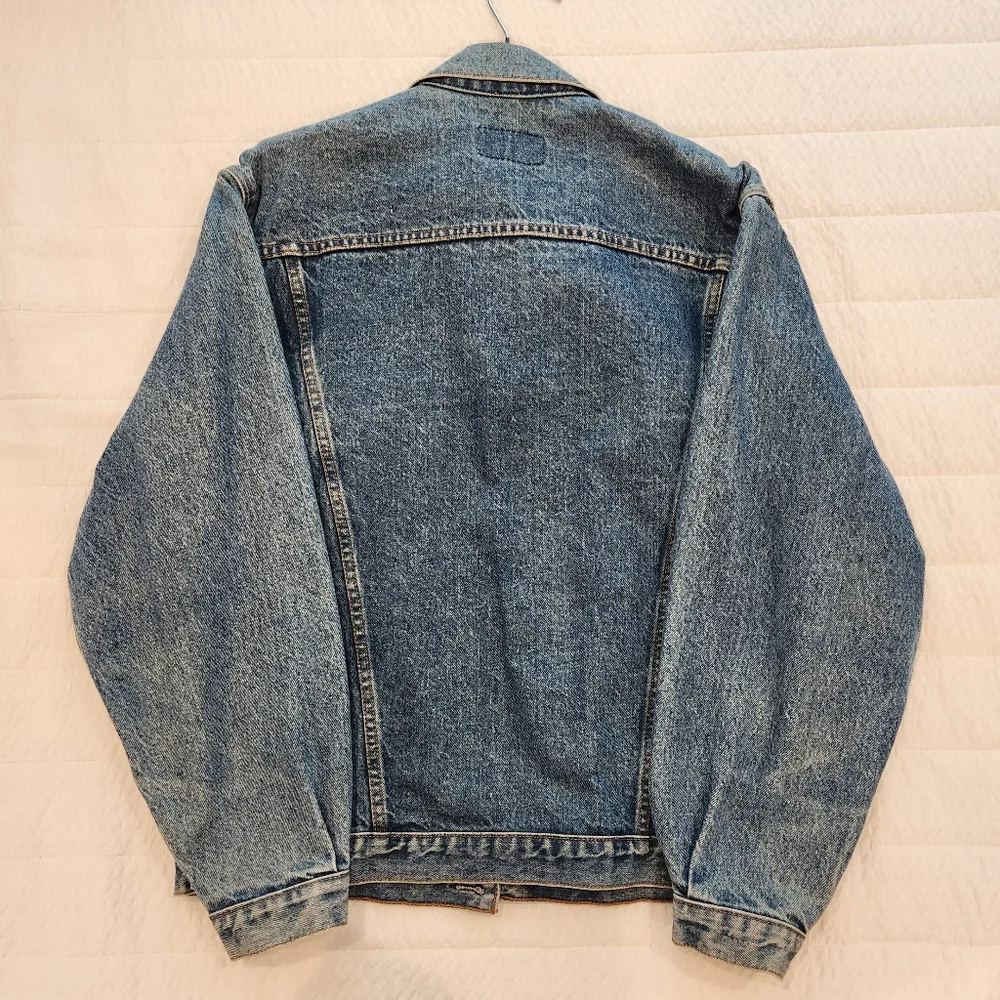 Levi's Vintage Men's Denim Jacket - Picture 4 of 7